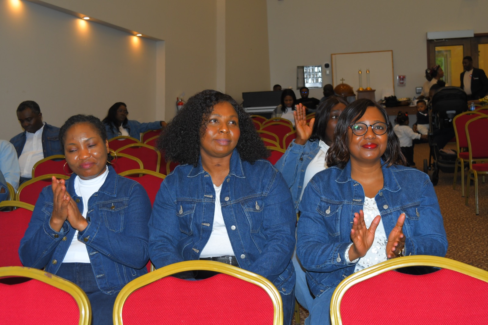 Congregation photo 1