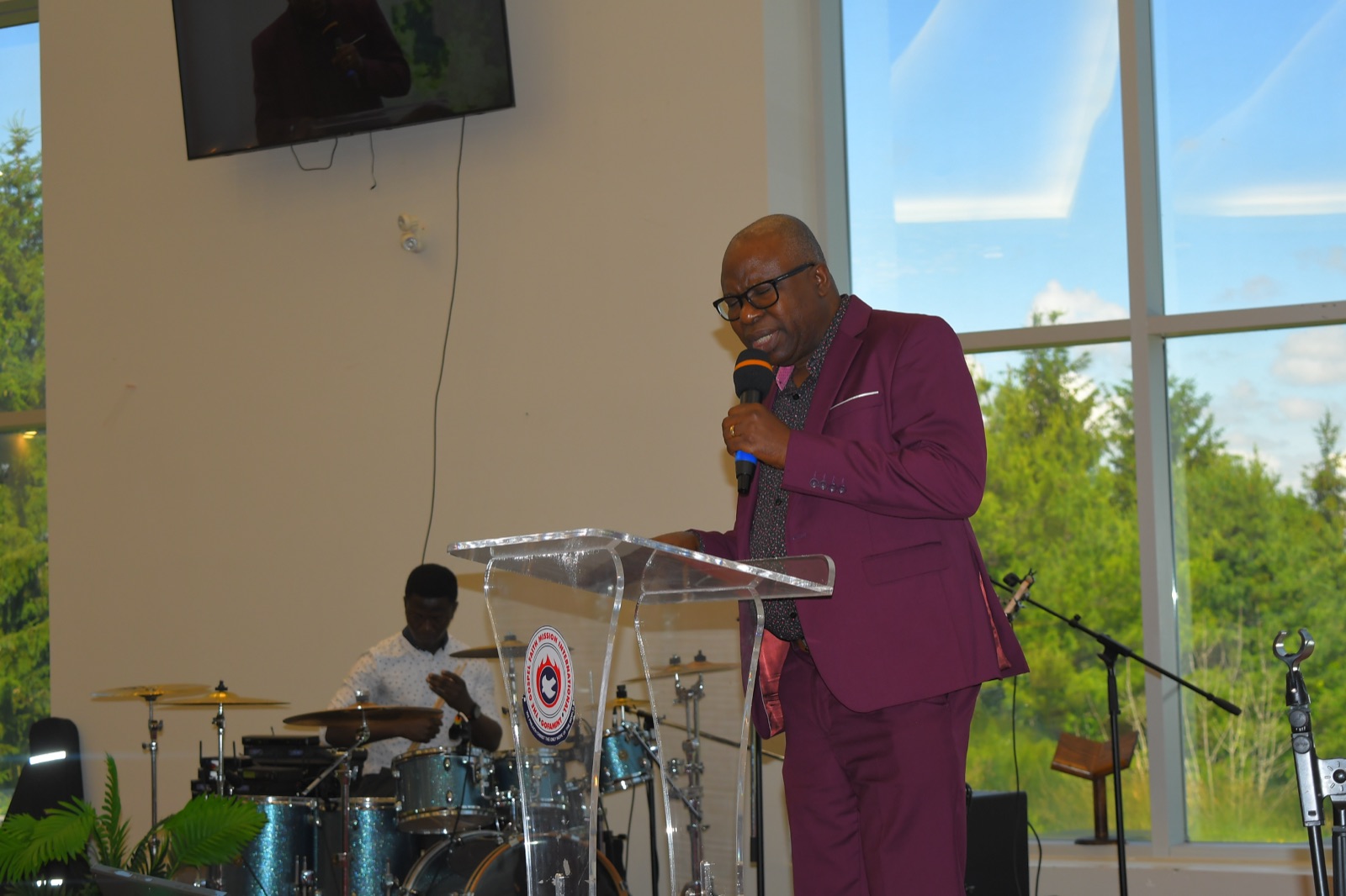Congregation photo 4